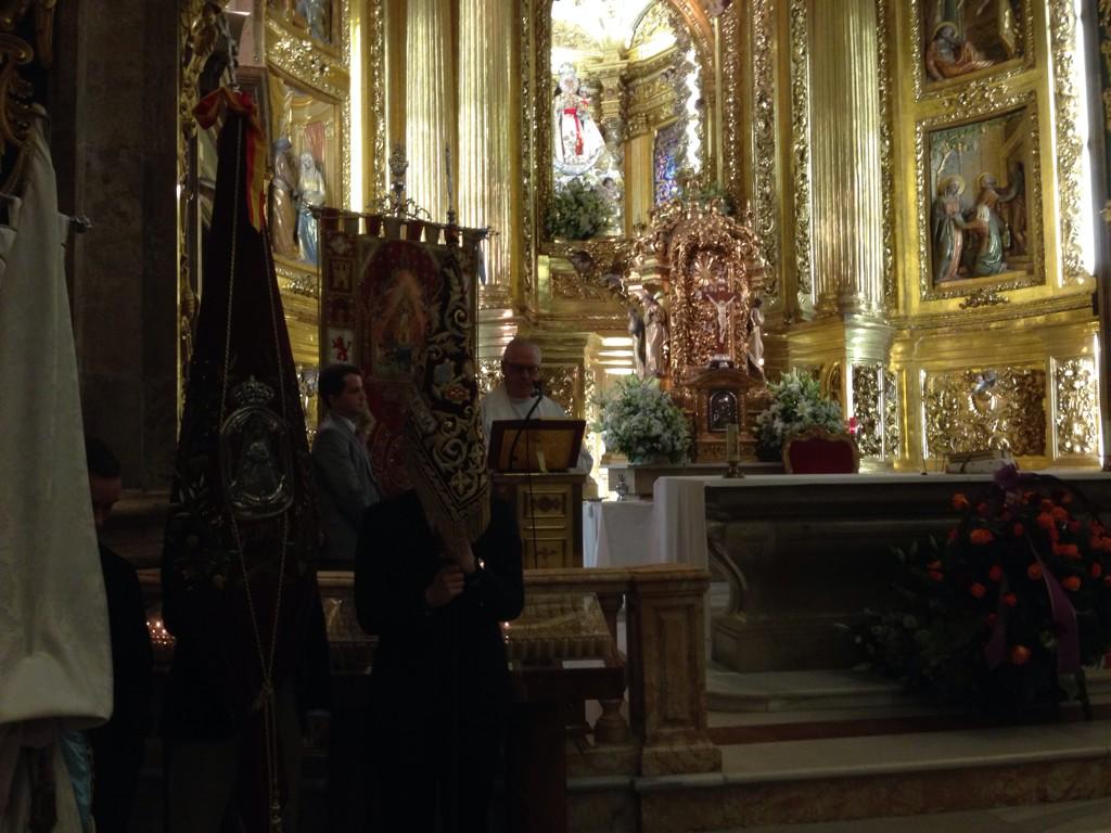 ProcesionMagna's tweet photo. Hoy hemos homenajeado a nuestra patrona, la #Virgen de la #Fuensanta #ProcesionMagna #DoceEstrellas http://t.co/JUAVtM7E7x