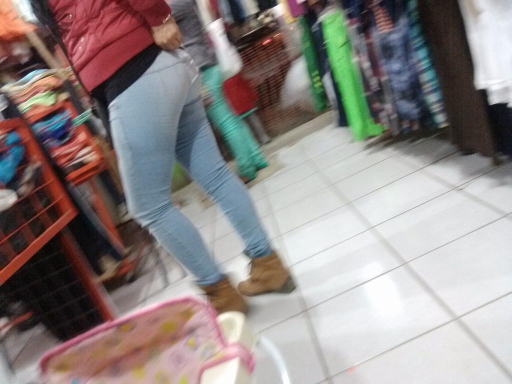 PerSmp's tweet photo. Caperucita roja.!!! Y nenaas http://t.co/8jnk6vShsT