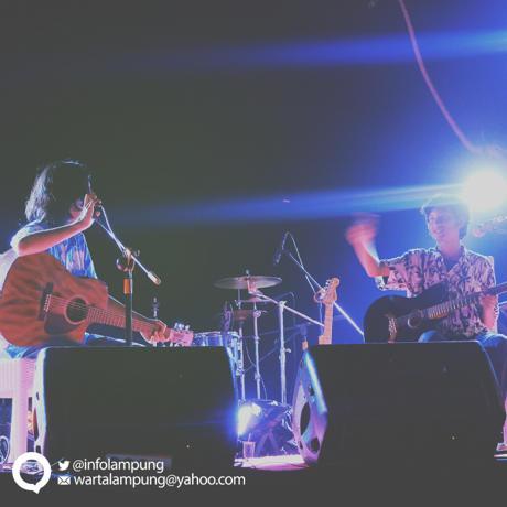 OLALA membuat malam menjadi mesra. #RecreARTion