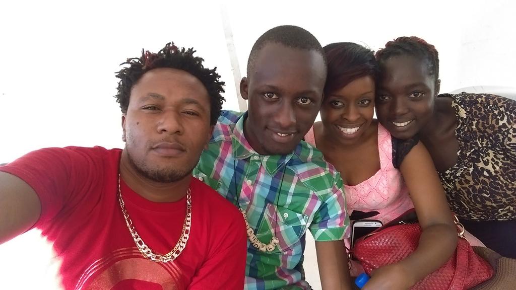 Mmbusa_'s tweet photo. Fun timesRT @faithmuturi: cc @charity_mmbusa RT @xtiandela: #SystemzOut back stage with @DJMOKENYA Dj @faithmuturi http://t.co/eT2tTEMSHe