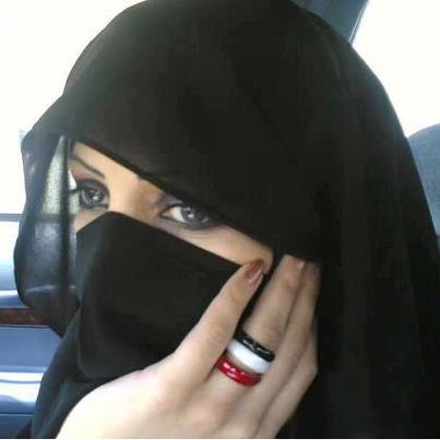 kingdomp40's tweet photo. سحر عيناكي سيدتي يقتل البشر http://t.co/J34fz7Bx9q