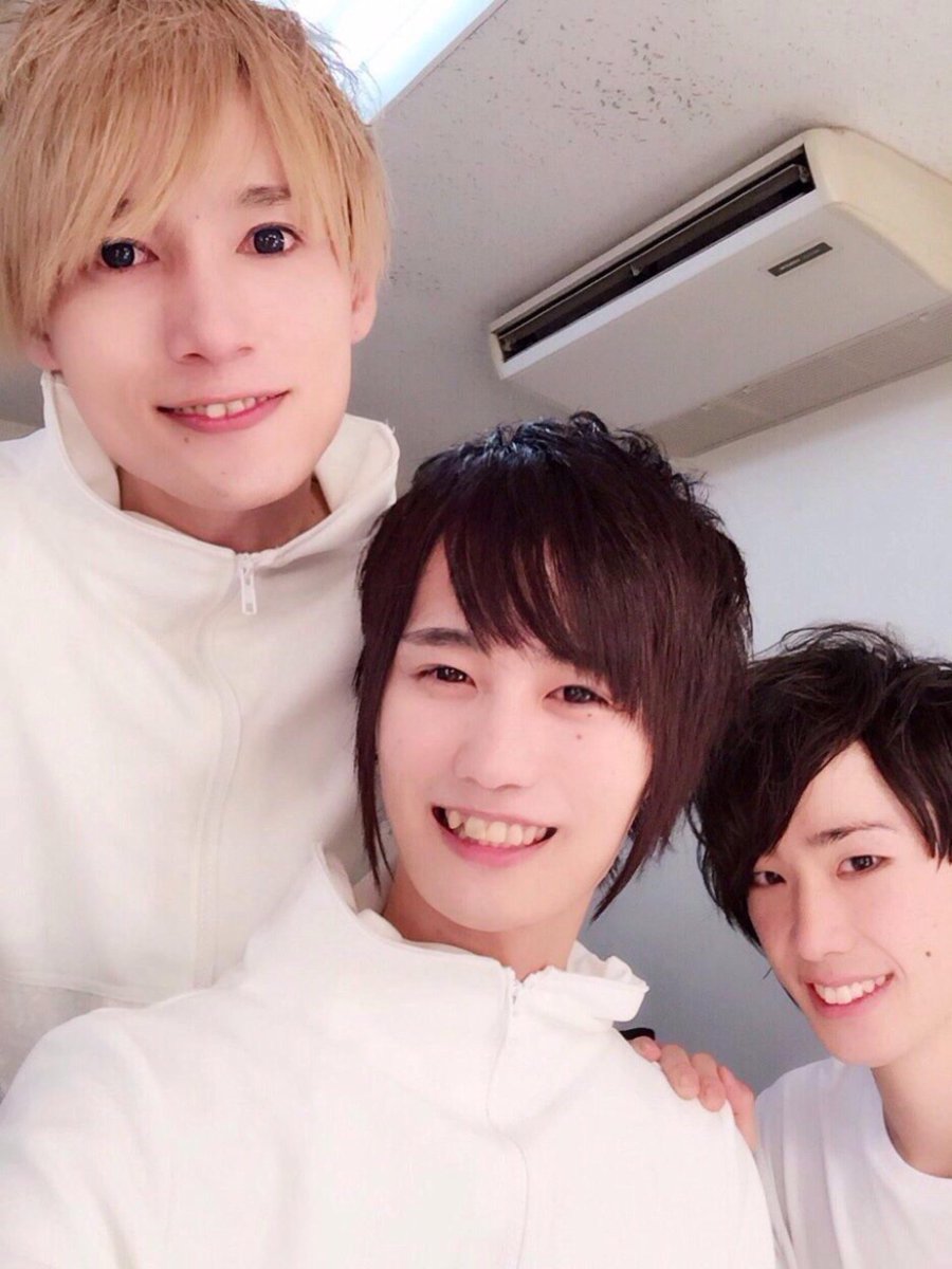 二番煎じ W ｱﾜｯｱﾜｯ Twitterren 男一揆お疲れ様でした 男子校では学園天国を むすめん では5枚目のシングルのラビットジャンプ ラビジャン をやらせてもらいました 楽しかったわい ง W วあと私事だけど漆黒の二番煎じになったょ٩ W و 黒髪ンゴ Http T