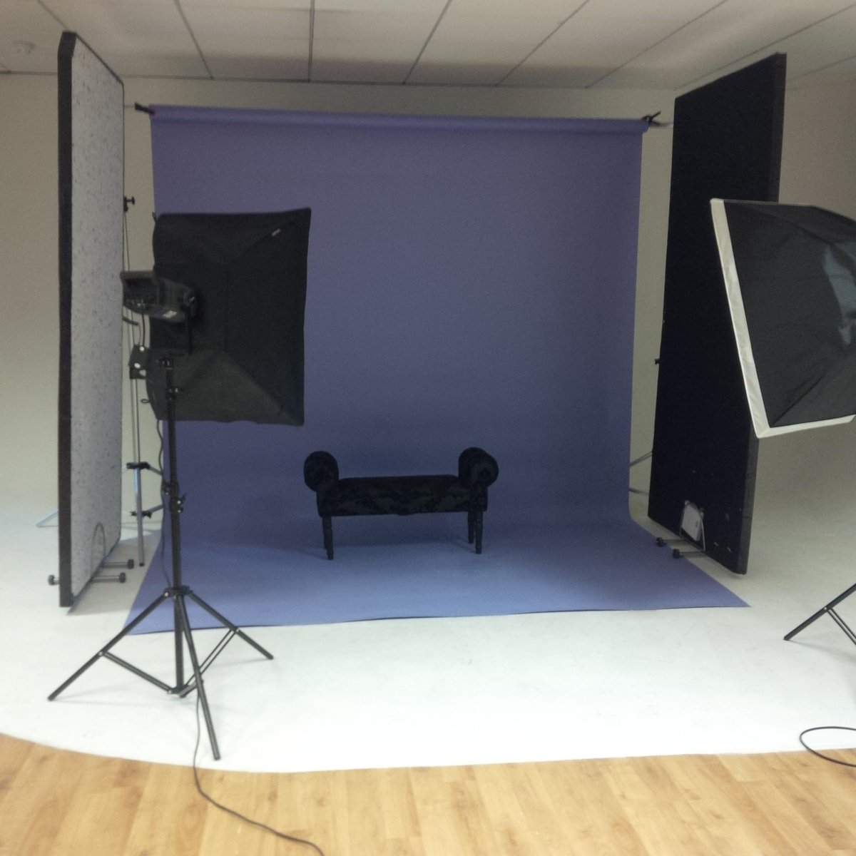 FlirtStudios's tweet photo. One of many new #coloramas now at the studio (16 colours to chose from!) #studiohire #london #essex #photography http://t.co/YijK6B143E