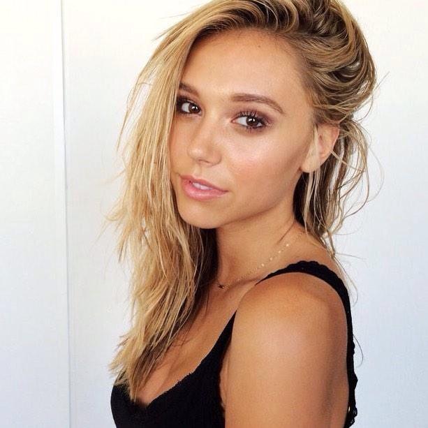 Officially 18!! ☺️🎉