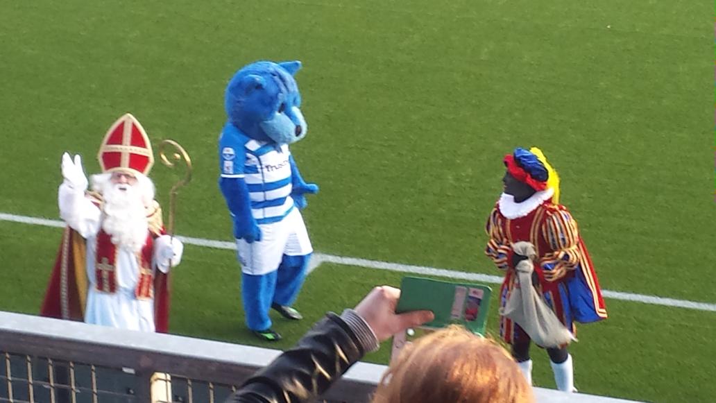 Sint Nicolaas bij PEC - Twente....hopelijk zitten er drie punten (voor Zwolle) in de zak! #pectwe