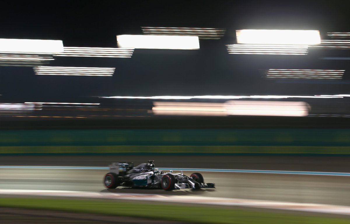 SkySportsF1's tweet photo. BREAKING: Lewis Hamilton wins the #AbuDhabiGP and is 2014 World Champion! #SkyF1 http://t.co/6OYQG1lsIc
