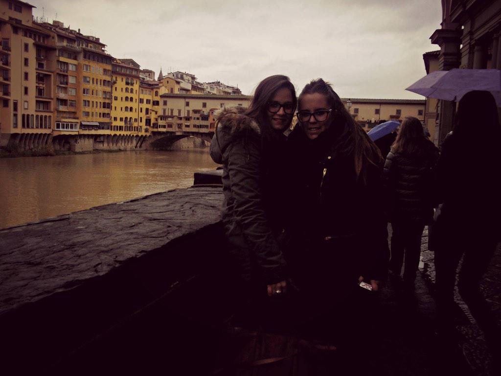 angelarumu's tweet photo. Felicidaaaades una vez más @prado_ruiz!! Ti amoooooo!!! http://t.co/dnhwTymW7t