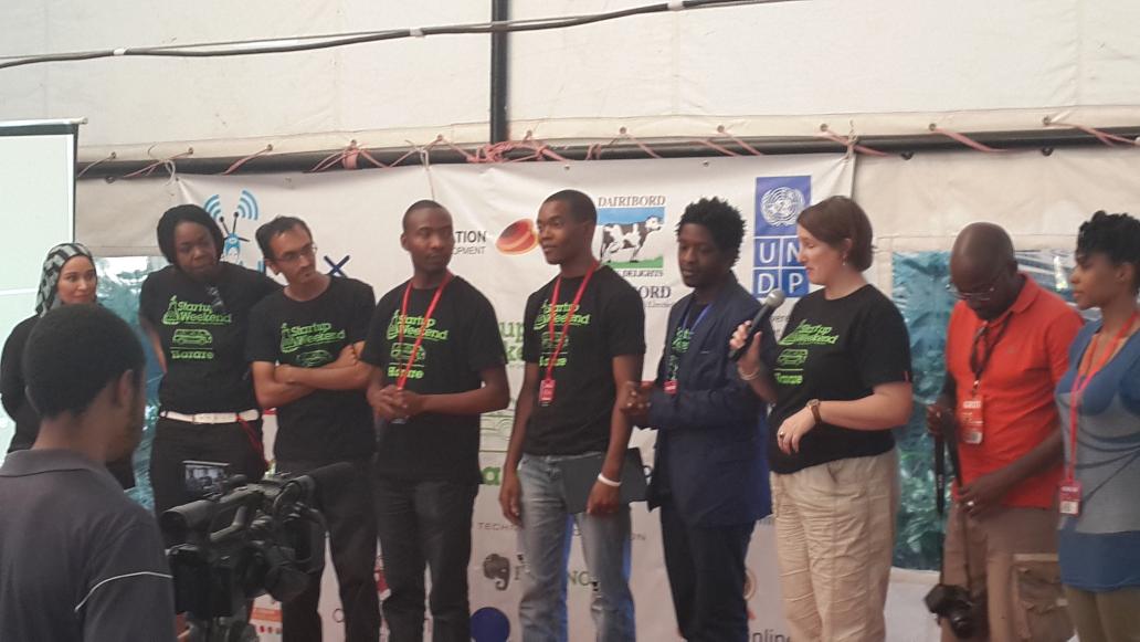 Techzim's tweet photo. @StartupBattleZw winners #FoodMatch sharing their 54 hr experience #TechEntrepreneurshipInFastForward @HypercubeHub http://t.co/2zTzB8ned3