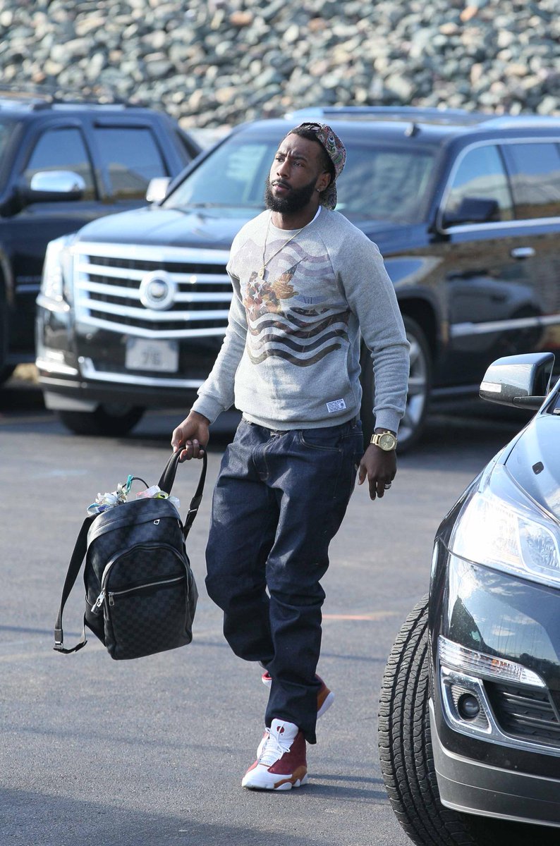 Patriots's tweet image. .@Blafell1 &amp;amp; @Tyms2Times arriving at @GilletteStadium. #GameDay #DETvsNE