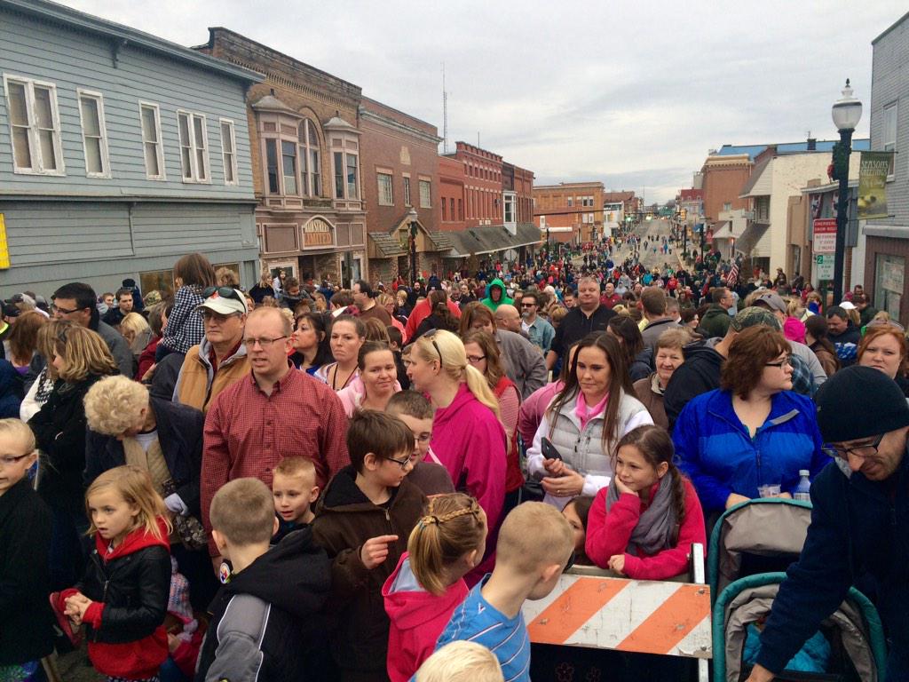 The crowd in #Shelby is anxiously awaiting the arrival of Santa and the Polar Express. #rstoday