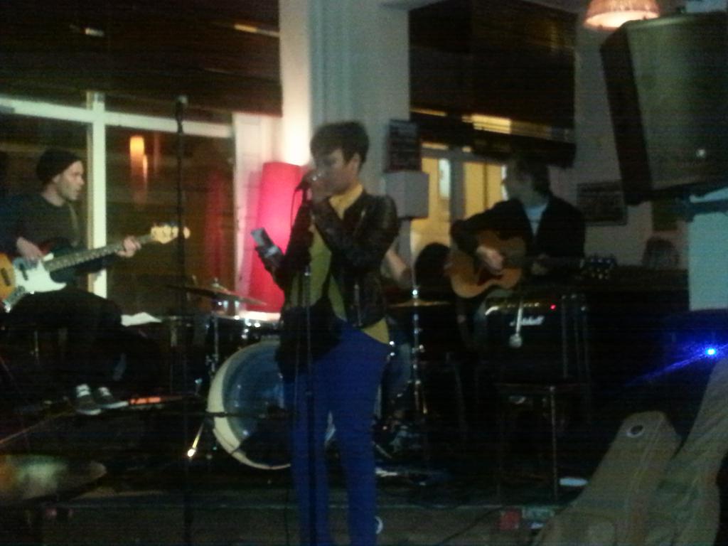 iluvlive's tweet photo. The BADDD @TheRealMzWalker soundchecking #iluvlivenotts @jamcafe http://t.co/h21yxQw65r