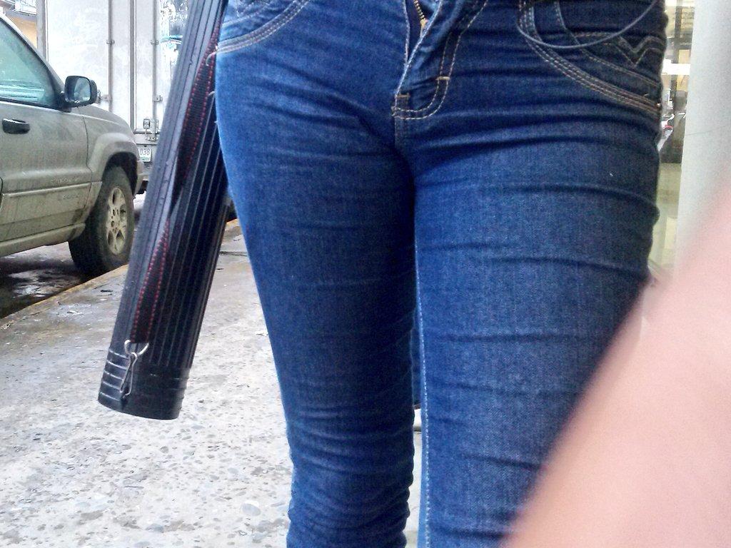 PerSmp's tweet photo. Parte frontall de chica flaquitaa!!!! http://t.co/bJs3xBEM5S