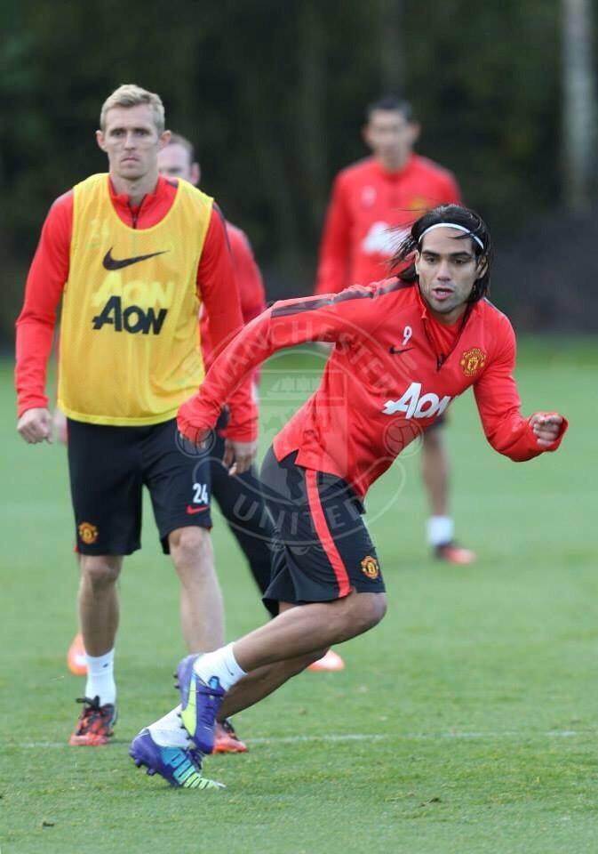 [Image: B3JAEKwCUAAw3Oz.jpg:large]