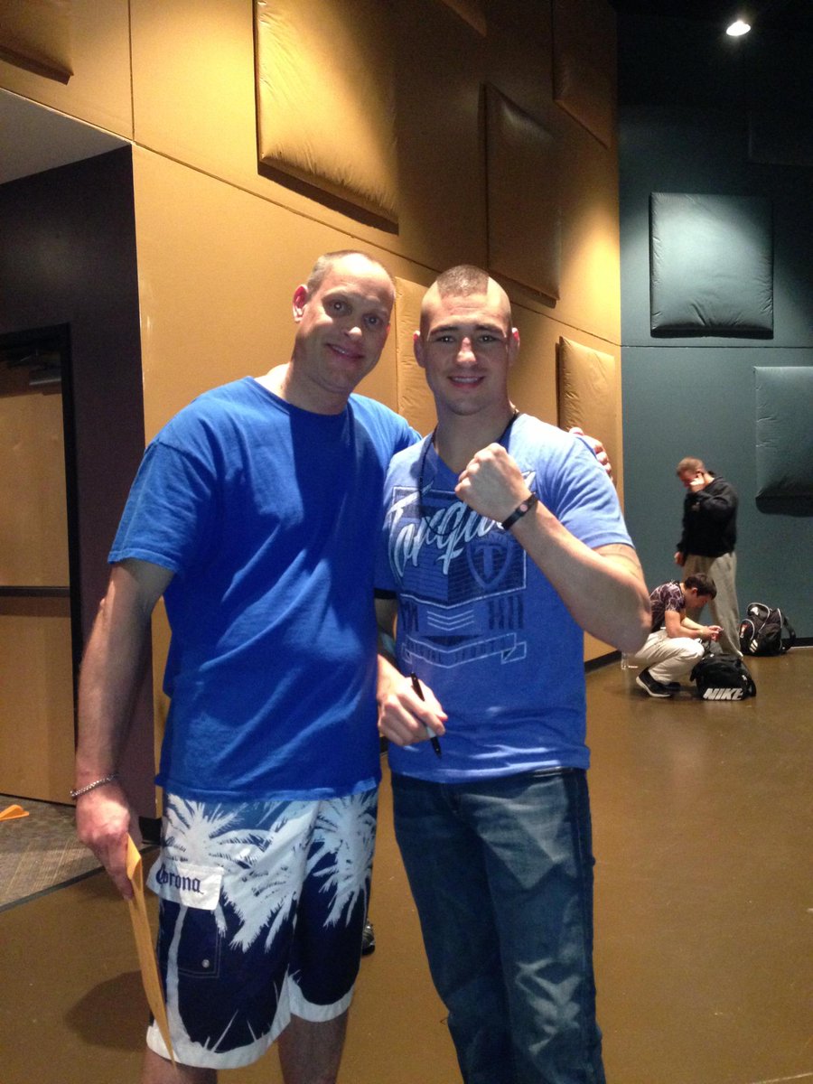 keowsley's tweet photo. It was a pleasure meeting @DiegoSanchezUFC at @cedarcreektv and hearing him speak at the service on Saturday night. http://t.co/JNqvBDC10w