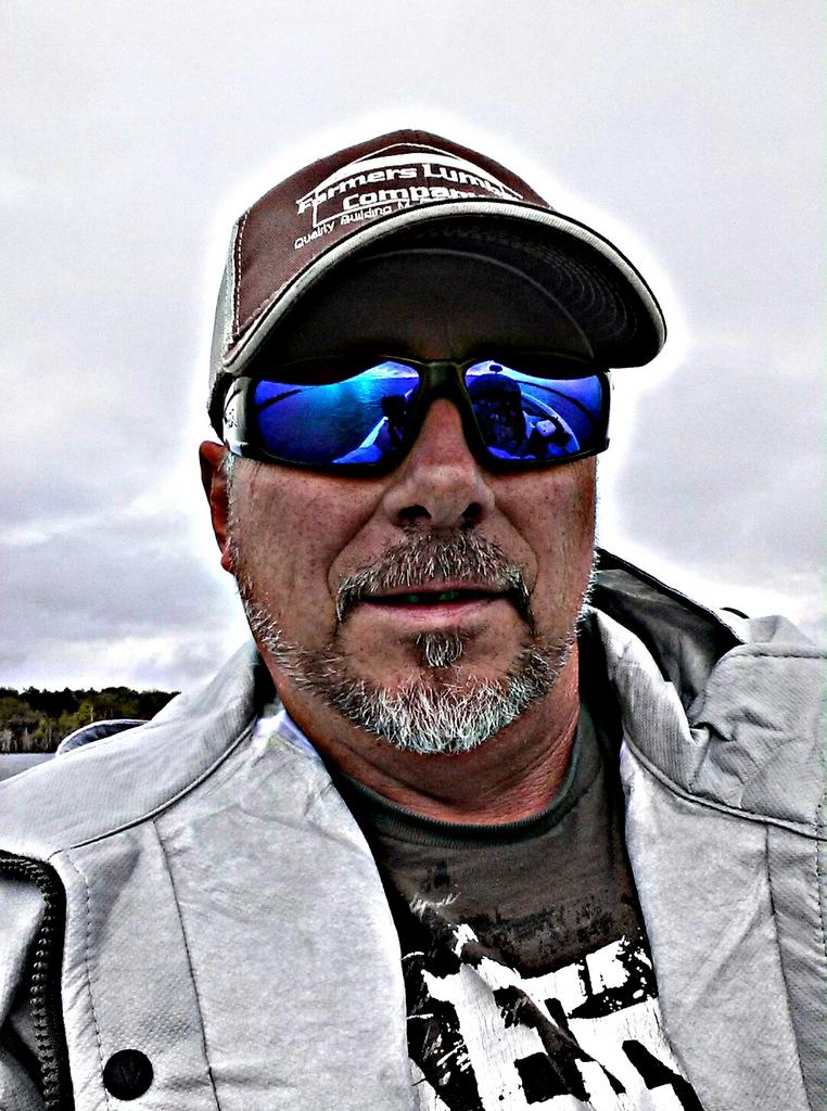 RdRickdenton55's tweet photo. #rickdentonguideservice thxs 4 following me. #follow me &amp; I'll follow u.#bassfishing #fishing #crappiefishing #slabs http://t.co/gFKLtp8t15