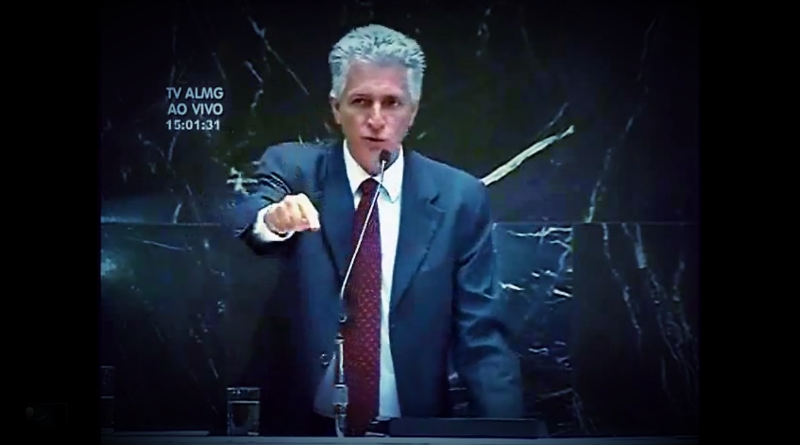 RudaMorcillo's tweet photo. O Deputado @rogeriocorreia_  fala sobre o papel ridículo da Revista Veja nessa última eleição http://t.co/lNvrEd4yvh http://t.co/EYhfFy8z0W