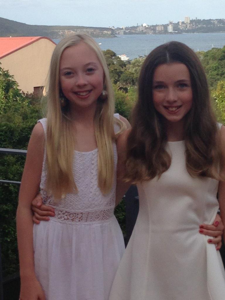 zoeabbott_'s tweet photo. Can't wait to see Chloe at Christmas xx haven't seen her in a year x luv you x http://t.co/565Gs9u9PW