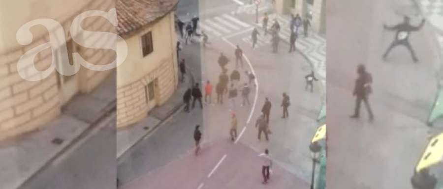 diarioas's tweet photo. Brutal pelea entre seguidores del Zaragoza en Soria vía @AS_TV
http://t.co/Q3xpTsqN2o http://t.co/rntnUsKPcx