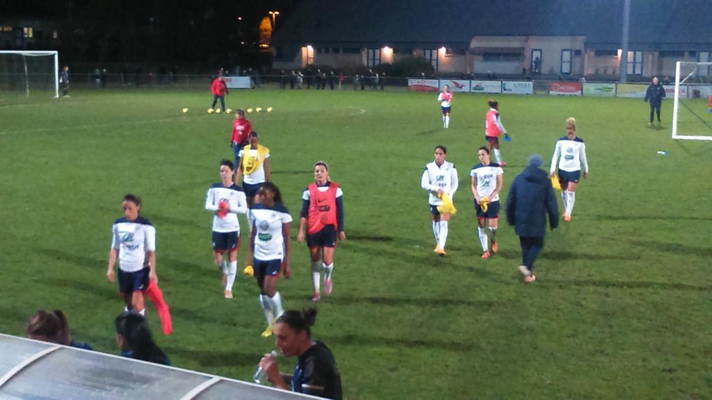 mrenault53's tweet photo. Team équipe de France féminines <3 http://t.co/ZSNVzxSg2M