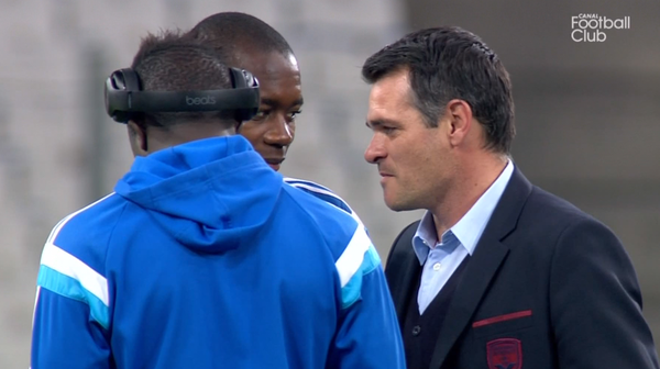 LeKouss's tweet photo. -Bonsoir Imbamboula!
-Non,Imbula
-Imboublabla
-Non
-Imbouboula
-Non
-Imbloubl... http://t.co/hgc7XvD6u5