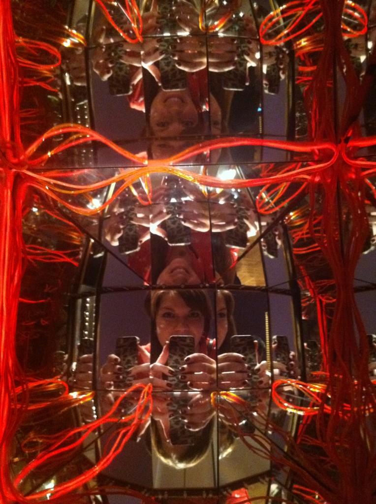 katherinelaley's tweet photo. Loving the #infinityboxes at @magur @StacyannF #rochester #roc http://t.co/pC0v0MCJ4q