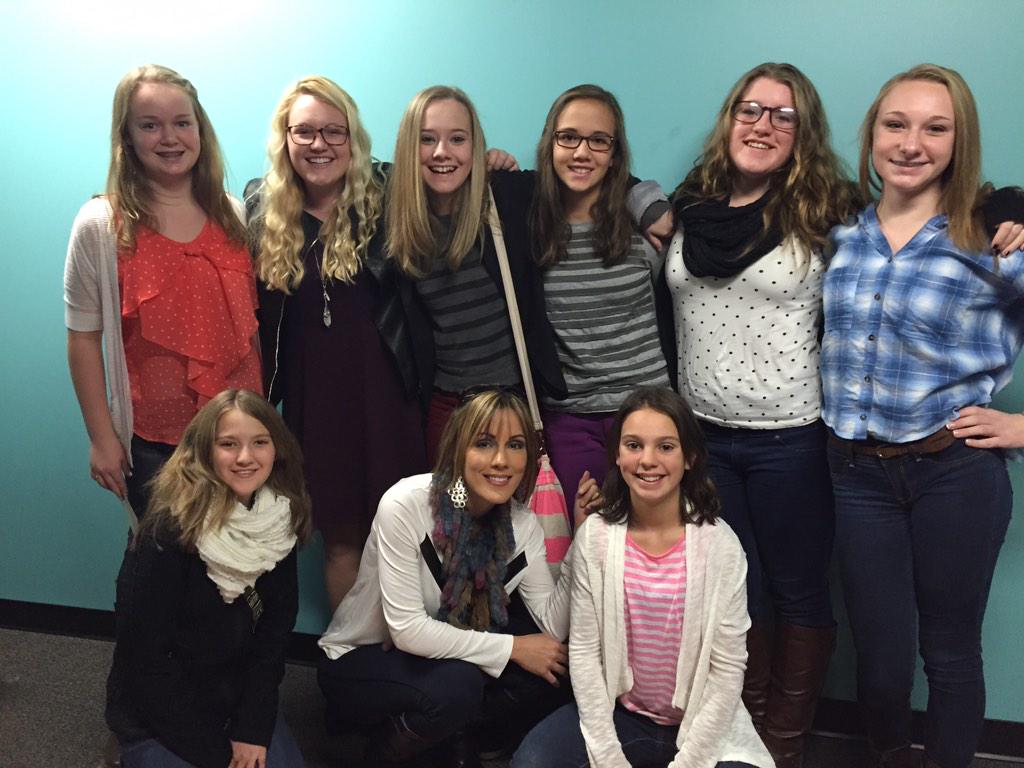 laurynfitch's tweet photo. My favorite 8th graders in the whole world!!! I love spending time with these beauties ❤️ #phccquake http://t.co/WLAubufhON