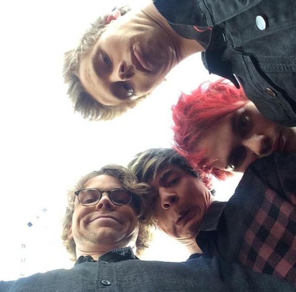 Calum. (@fclsehood) on Twitter photo 