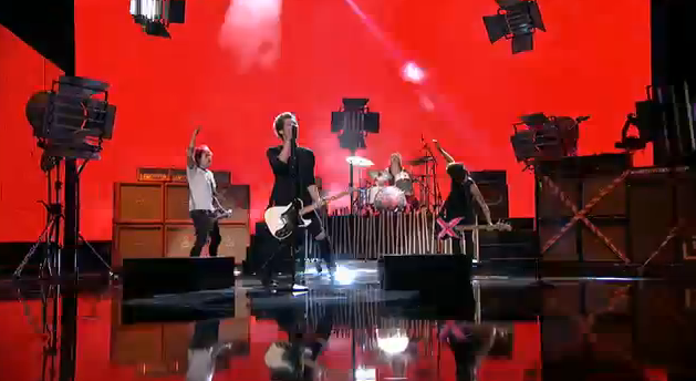AMAs's tweet image. #WhatILikeAboutYou, @5SOS? EVERYTHING. #AMAs