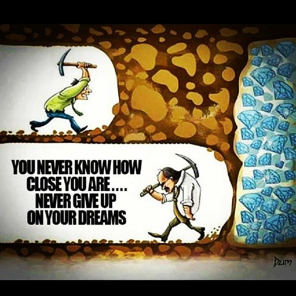 MarioRolls's tweet photo. Never Give Up! http://t.co/rUVWvuuehb