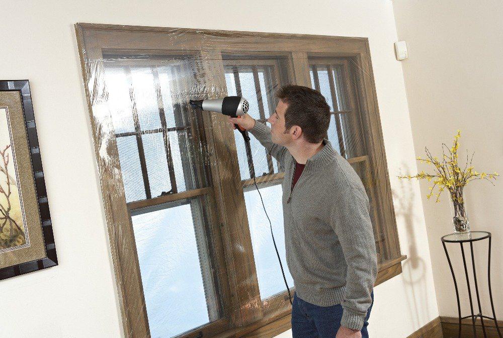 SpecialTHome's tweet image. Save money this winter on your heating bill by sealing your windows with plastic! #cheapfixes #DIY