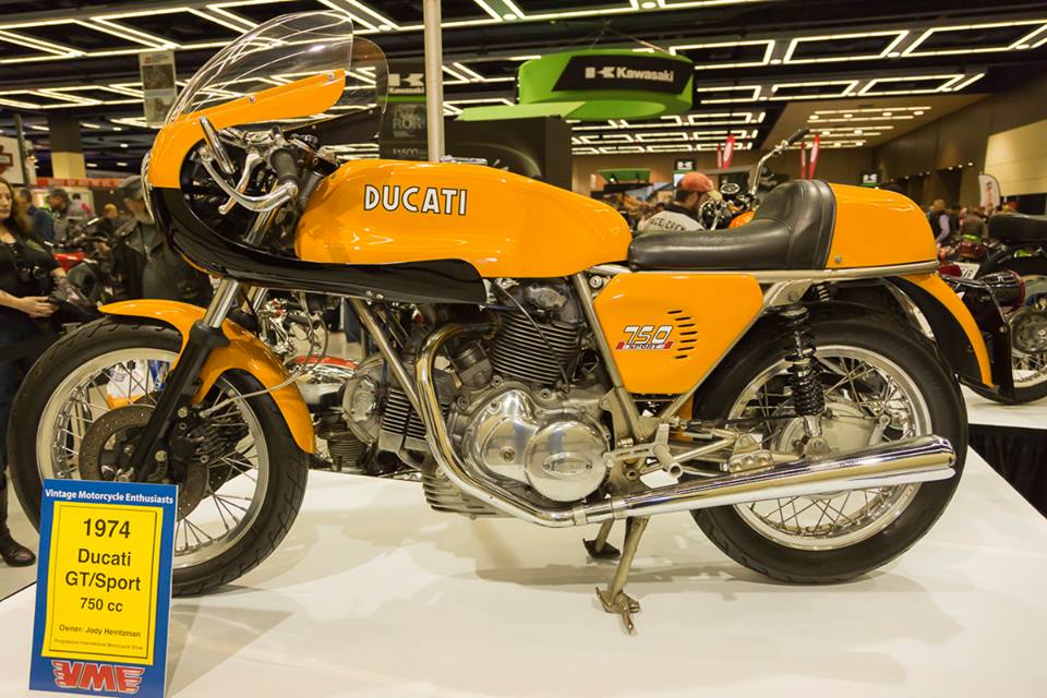 MotorcycleShows's tweet photo. 1974 #Ducati GT/Sport in the on Vintage Motorcycle show floor at #seattleims #ridersunite http://t.co/lW2OX8qxxq