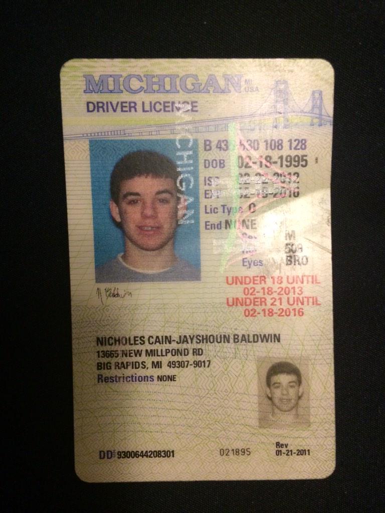 AolBreese's tweet photo. “@ANasrollahy: Found at wayside parking lot @WaysideCentral @CMUconfess http://t.co/iBglizNuJ5”@NickBaldwin20