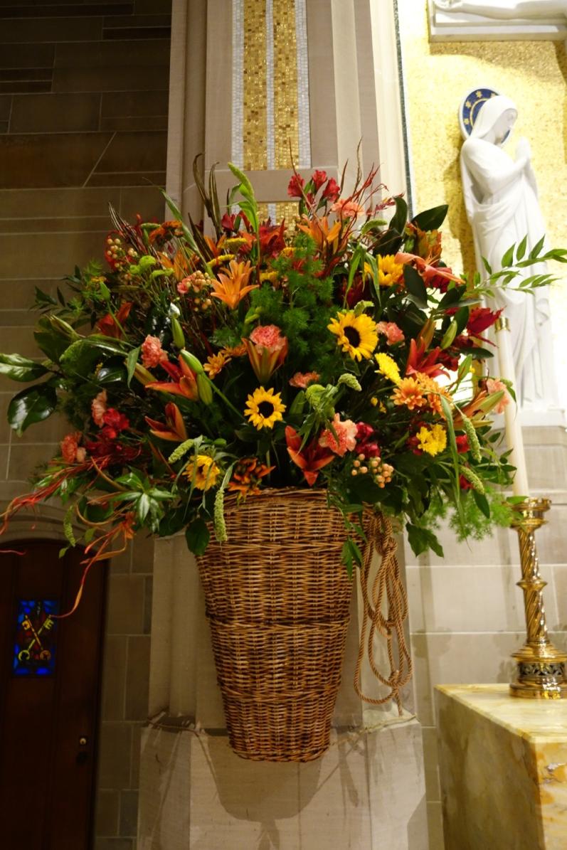 EvergreenBook's tweet photo. 1 of 2 arngmnts Jill did  for columns at the Catholic Church. http://t.co/hGcVxTpeOp