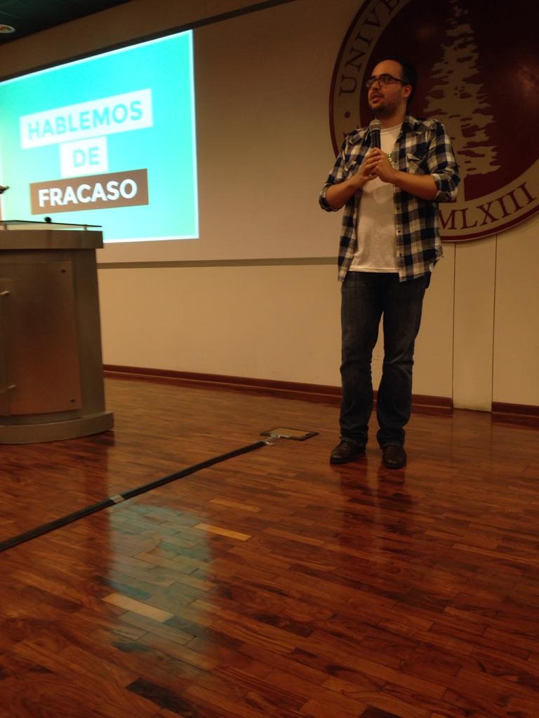 p_cavassa's tweet photo. Final Startup Weekend Lima, hablando del fracaso! http://t.co/Jcp5MgdFVP