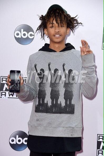 happilynisa's tweet photo. #fashiongoals #hairgoals #hygienegoals http://t.co/e9XRmj4Tb9