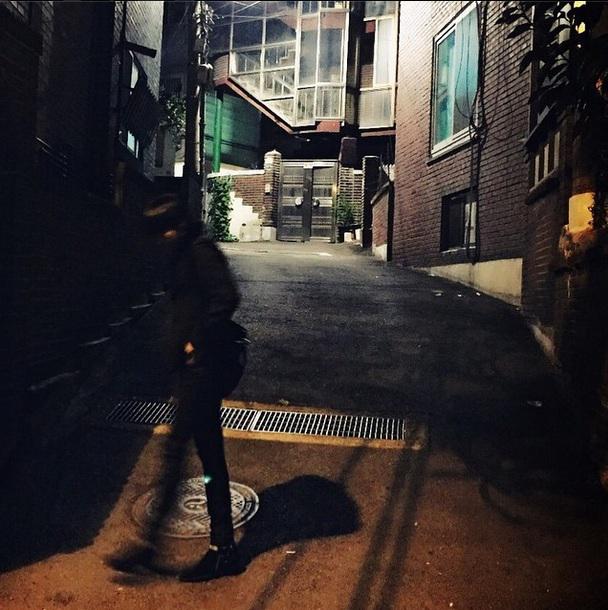 sujunesia's tweet photo. [PIC] @shfly3424 IG Update: Have a good dreams ..^^ #밤길 (#nightpath) |cr: http://t.co/4ZuiUkIMFW http://t.co/Ni6QJrdGdg