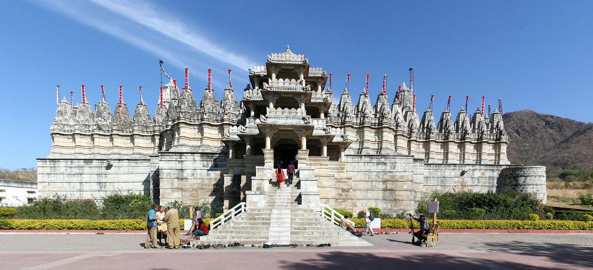 JainismOrg's tweet photo. #jaintemple
Ranakpur is a village located in Desuri tehsil near Sadri town in the Pali district of Rajasthan in india http://t.co/yjPU3LYlKB