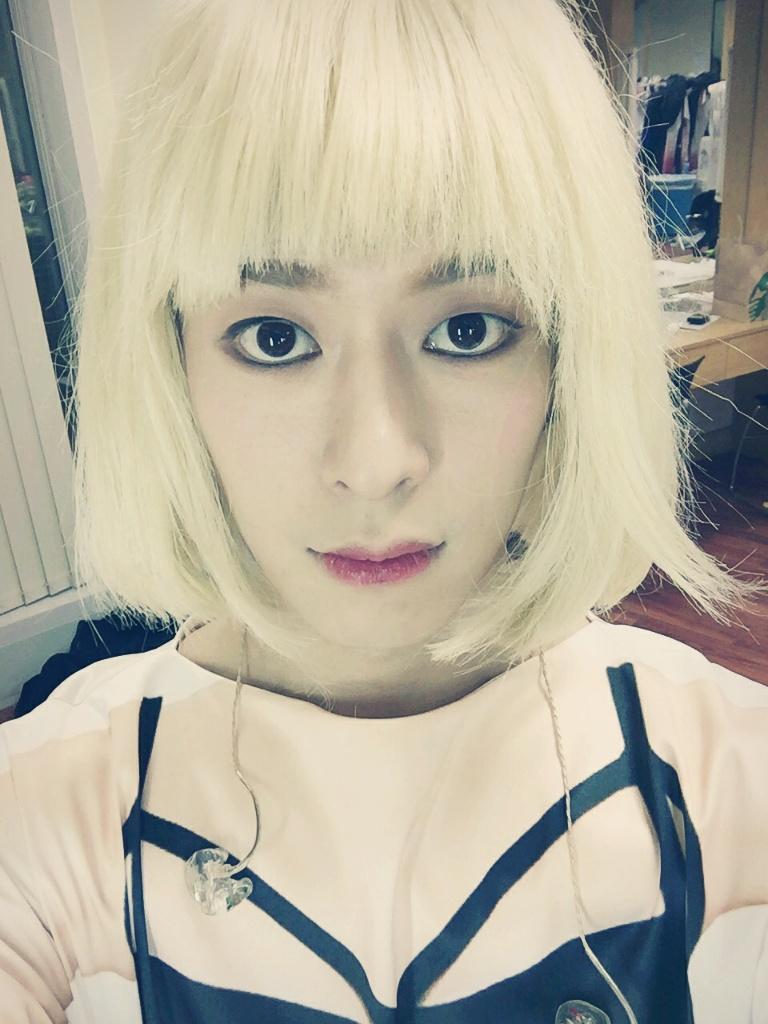 BOYF_DH's tweet photo. 콘서트 무사히 끝나 보내는 선물임! 감동을 안겨준 베프들 다시한번 고마웡 ㅠㅠㅠㅠ http://t.co/vh5V0p7qZk