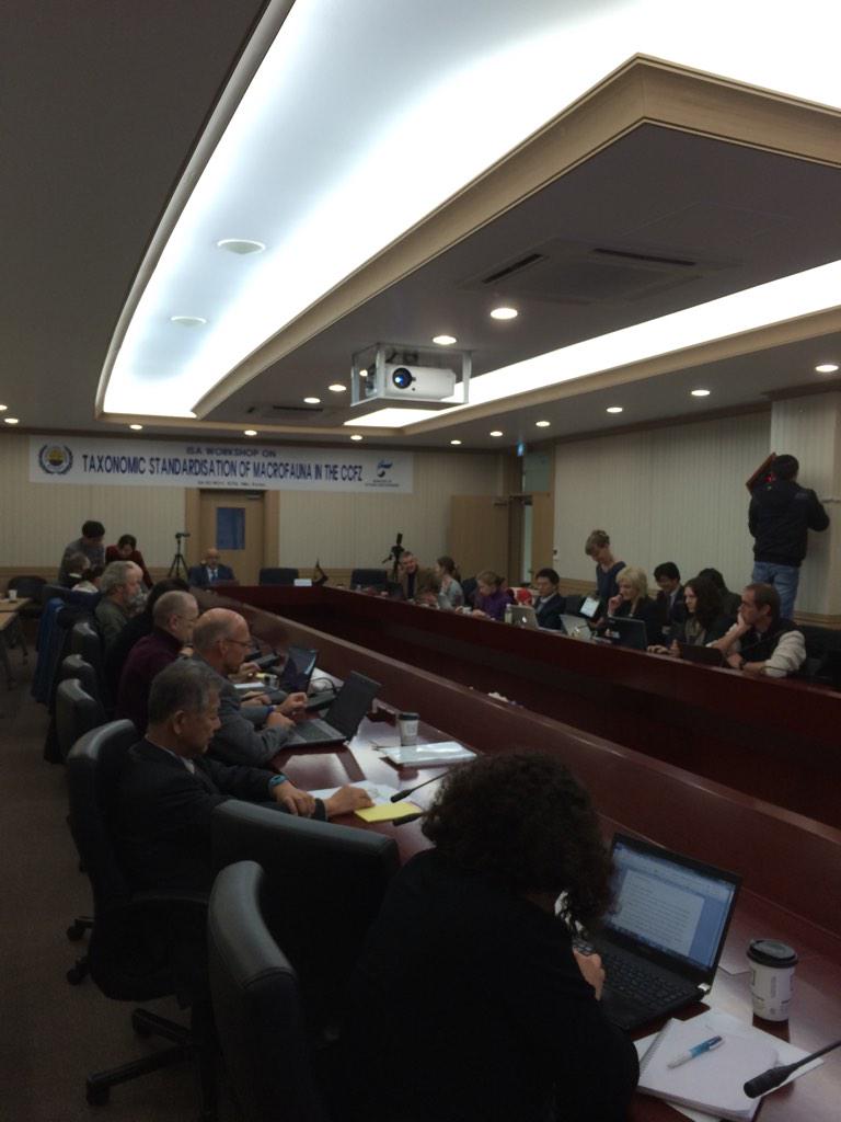 ISBAHQ's tweet image. #ISBAHQ and #KIOST Macrofaunal Taxonomic Workshop gets underway in Uljin-gun, Korea