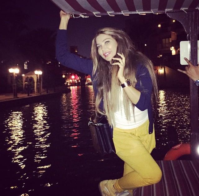 MayHariri_'s tweet photo. Lovely dinner in #dubai #mayhariri #مي_حريري #دبي #دار_الحي http://t.co/8Rw4gDI07K