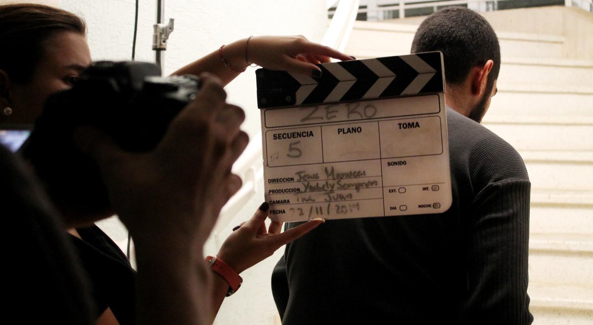 YazMatheus's tweet photo. Hoy culminando el segundo día de rodaje del Cortometraje: Proyecto Zero @RotoProduccion http://t.co/YhTqnfwHaZ