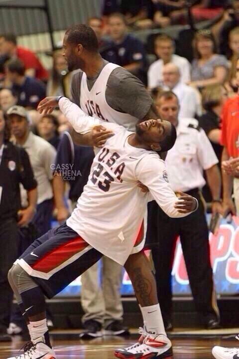 ErikMiller3's tweet photo. When Odell Beckham made that catch... http://t.co/tEfPTna43D