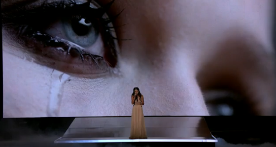 AMAs's tweet image. Wow. @selenagomez, we HEART you! What a touching performance! #SelenaOnAMAs