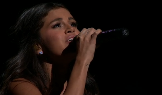 AMAs's tweet image. Wow. @selenagomez, we HEART you! What a touching performance! #SelenaOnAMAs