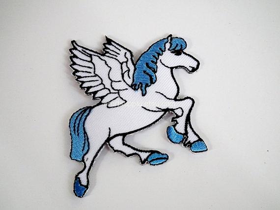 MyCraftSupply's tweet photo. Flying Horse Embroidered iron on patch https://t.co/CAWpPLlfCi #Etsy #DIY #BMRTG #RT #Supplies #Badge #WhiteHorse https://t.co/7uQpIFfZ5B