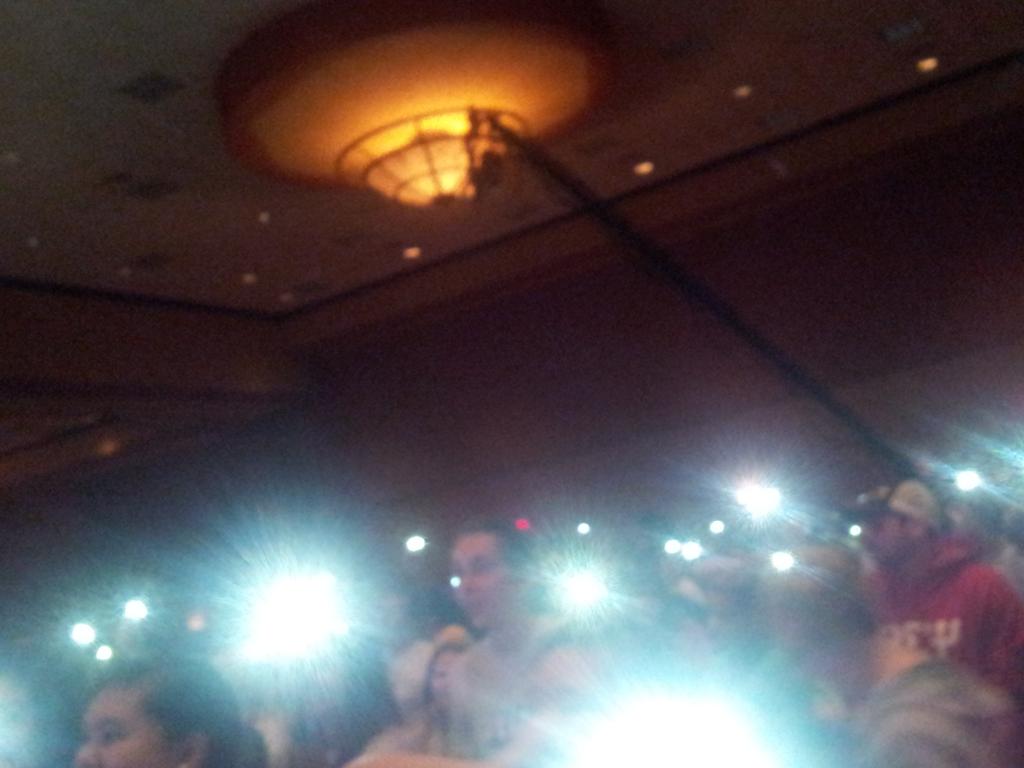 b3d3b30a1e774a9's tweet image. Band211 was sssoooooo soooo AMAZING!! #CollideNe