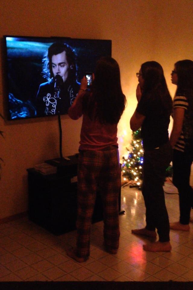 Brandmeier's tweet image. Standing room only for my 3 girls watching One Direction #AMA's #OneDirection #1Dfandom