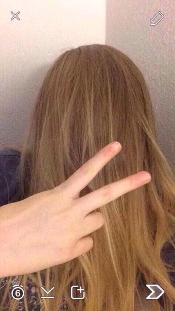 VineCIips's tweet photo. The "I'm too ugly to snapchat" starter pack http://t.co/AGTWIkOzFf