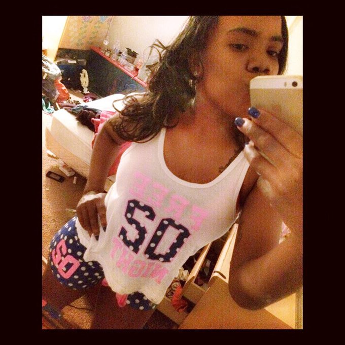 Watch PrettyBoos✨'s leaked NSFW photo on TwXstars