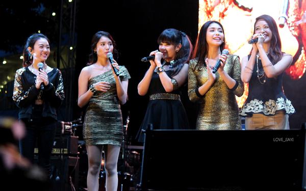 911Warriors's tweet photo. [PHOTO] S.O.S (@SOSisofficial) Indonesian Girlband live at Sundown Festival 2014 in Singapore. #girlgroup #indonesia http://t.co/5FmpQ4Lgga